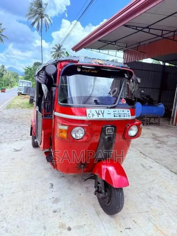 Bajaj RE 205 2012 Three Wheel (Used)