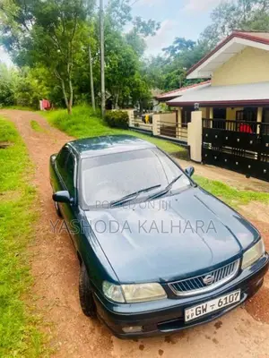 Nissan FB15 2000 Car (Used)