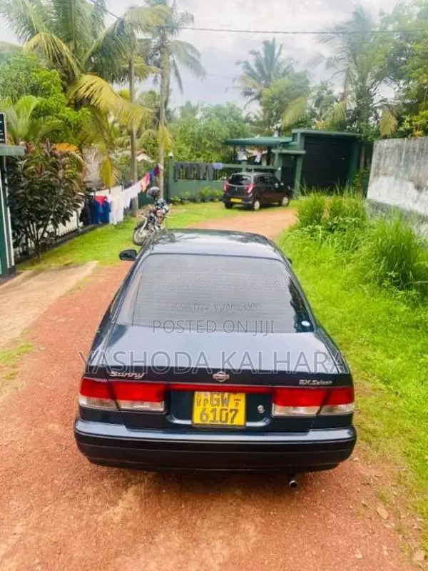 Nissan FB15 2000 Car (Used)