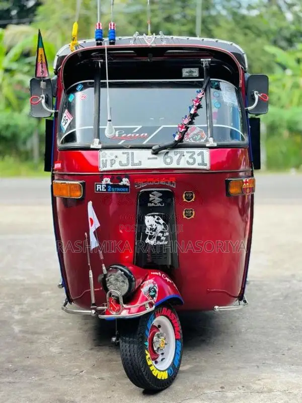 Bajaj RE 2 Stroke 2004 Three Wheel (Used)