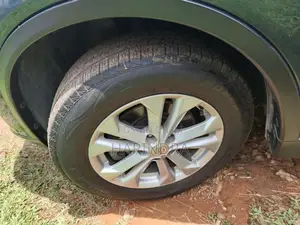 Nissan X-Trail PREMIUM 2WD 2016 SUV (Used)