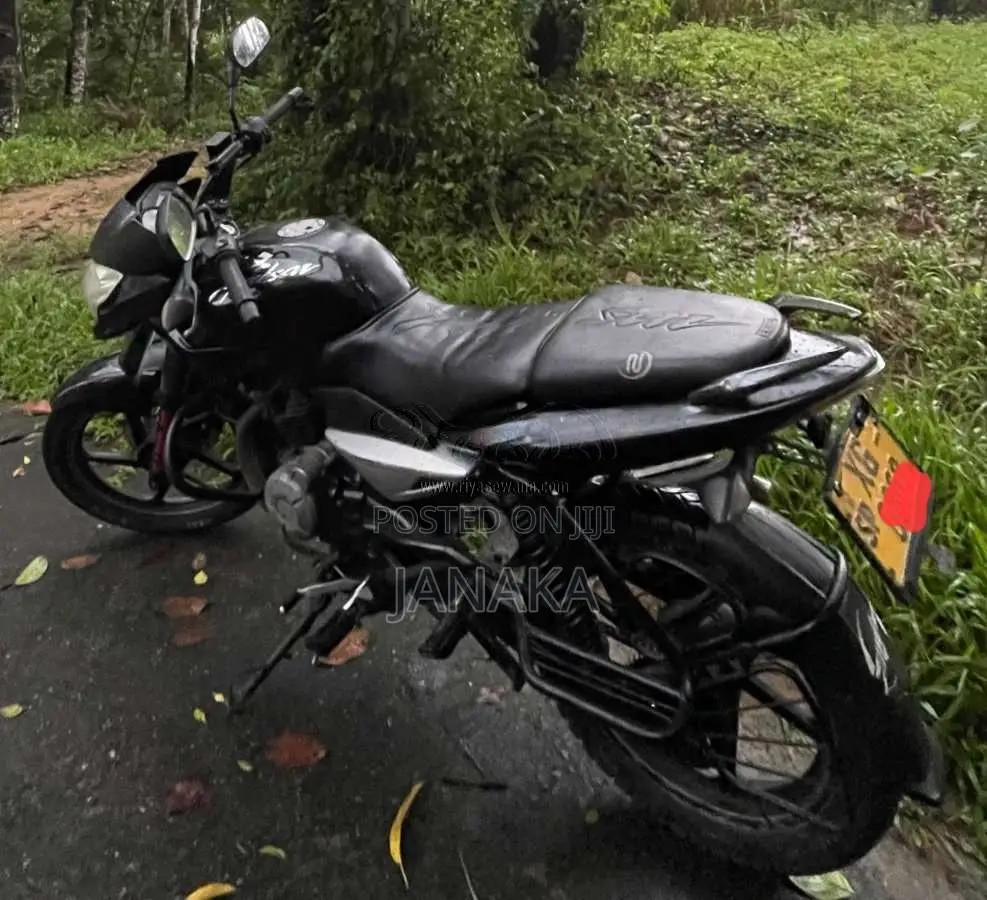 Bajaj Pulsar 135 2012 motorcycle (Used)