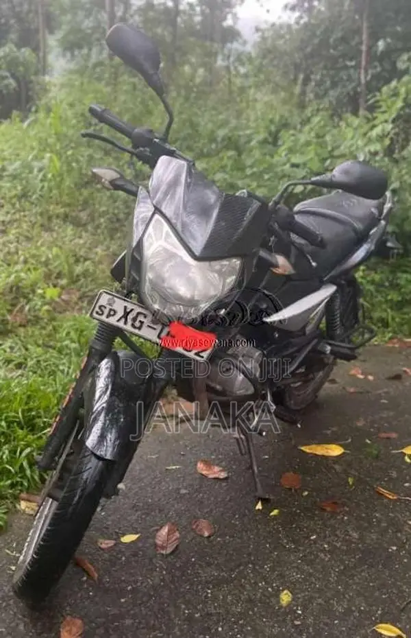 Bajaj Pulsar 135 2012 motorcycle (Used)