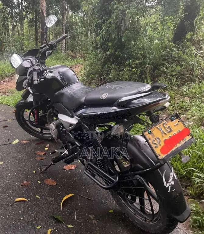 Bajaj Pulsar 135 2012 motorcycle (Used)