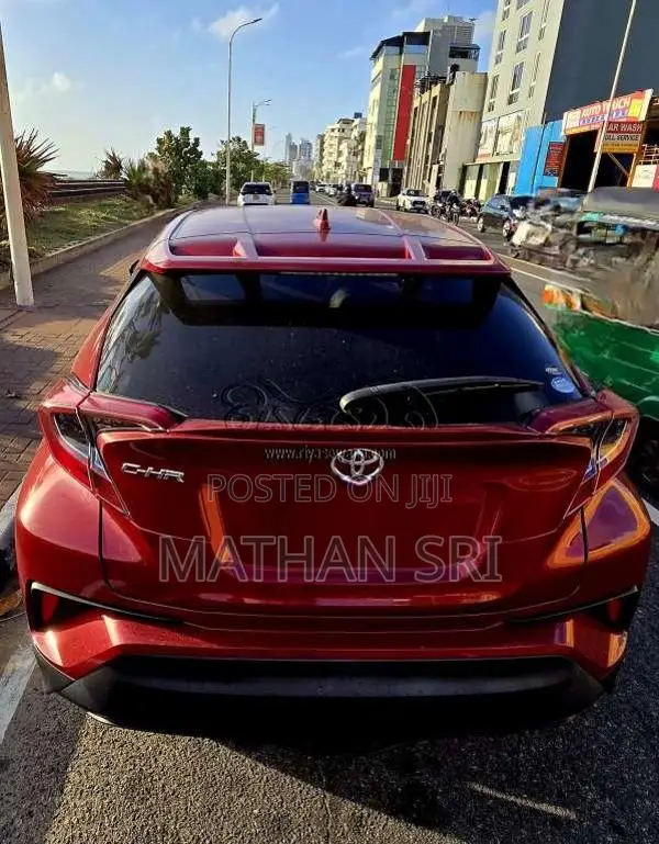 Toyota CHR 2019 SUV (Used)
