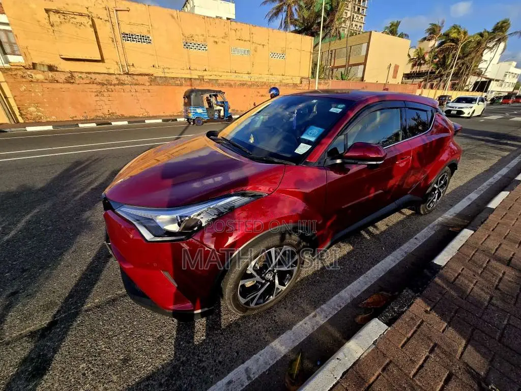 Toyota CHR 2019 SUV (Used)