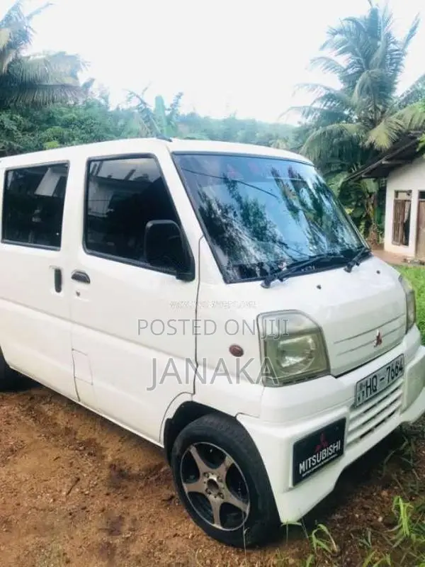 Mitsubishi Minicab 2000 Van (Used)