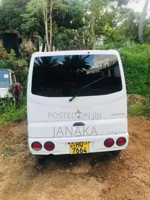Mitsubishi Minicab 2000 Van (Used)