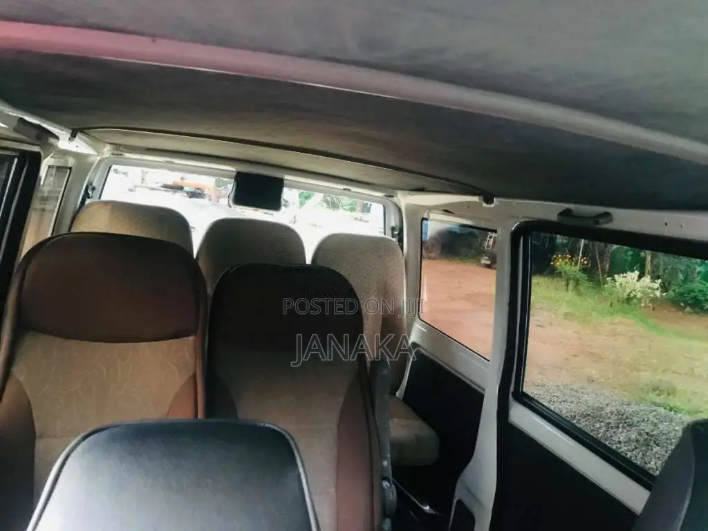 Mitsubishi Minicab 2000 Van (Used)