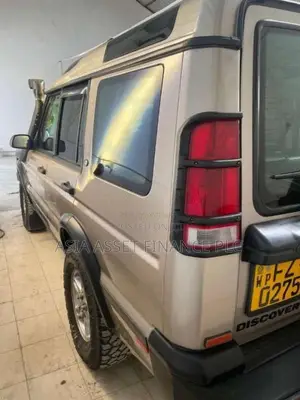 Land-Rover Discovery 5 2002 SUV (Used)