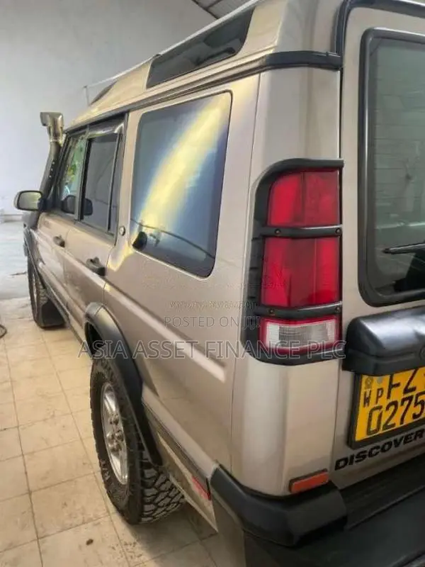 Land-Rover Discovery 5 2002 SUV (Used)