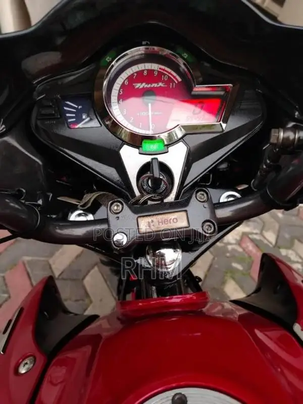 Hero Hunk 2017 Motorbike (Used)