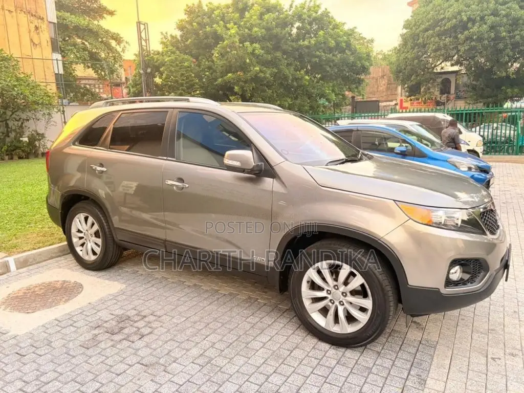 Kia Sorento 2011 SUV (Used)
