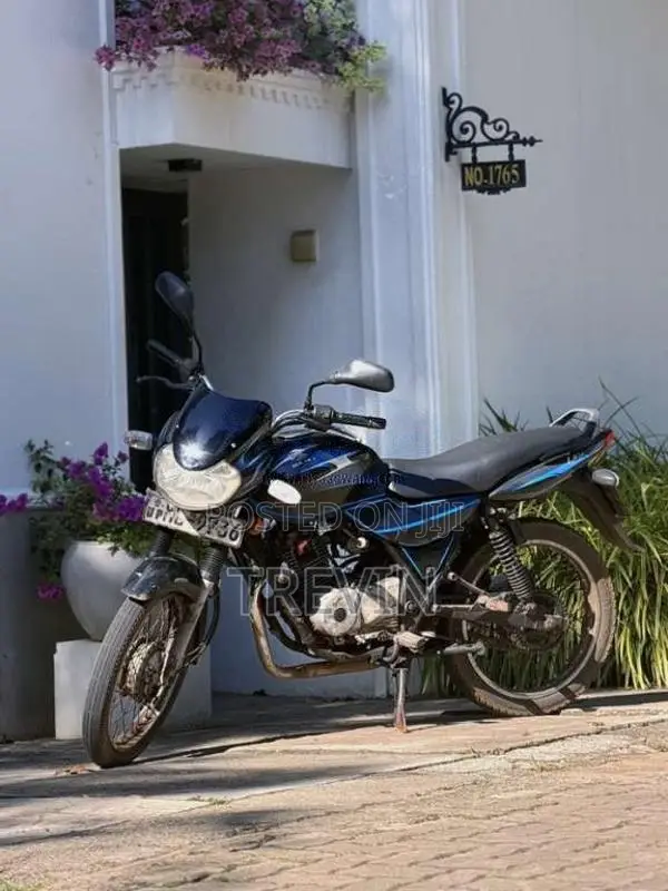 Bajaj Discover 2005 Motorbike (Used)