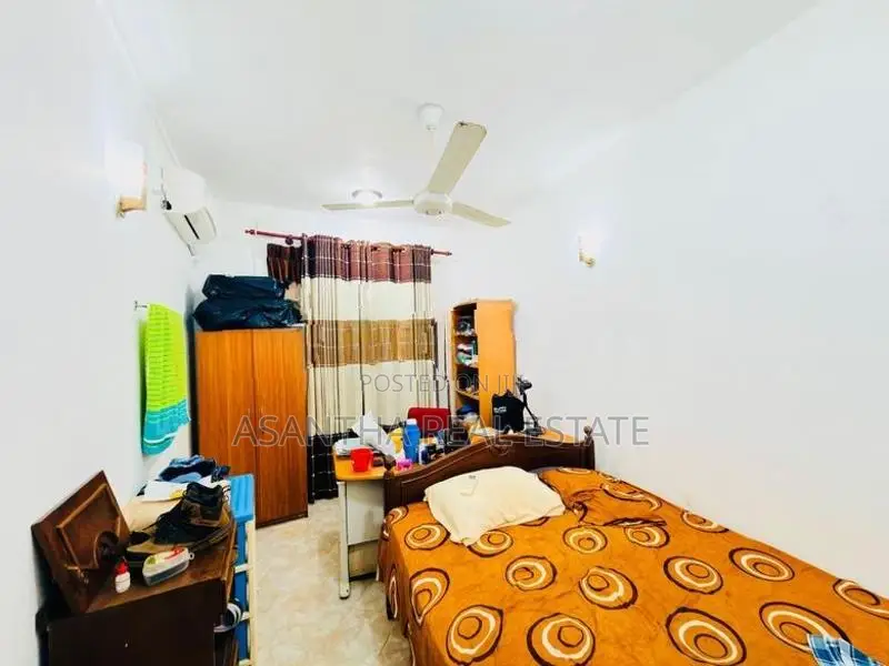 03 Story modern House for at Temple Road 150 M to Maharagama