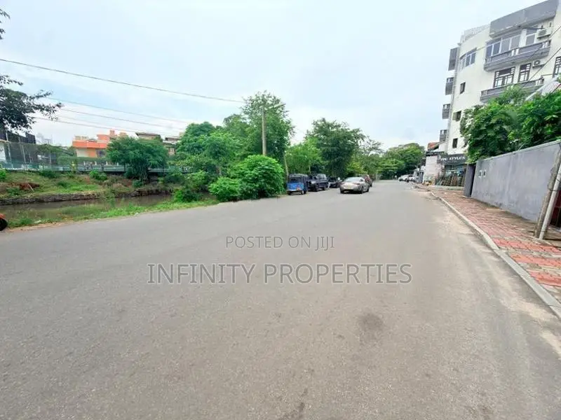8.6 P With Old 02 Story House Sale At Facing Darmarama Road Colombo 06