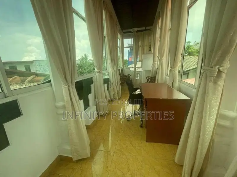 03 Storey House 150 M Maharagama Town Temple Road