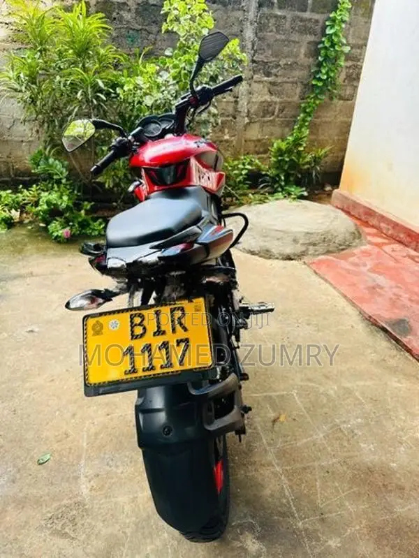 Bajaj Pulsar NS160 2018