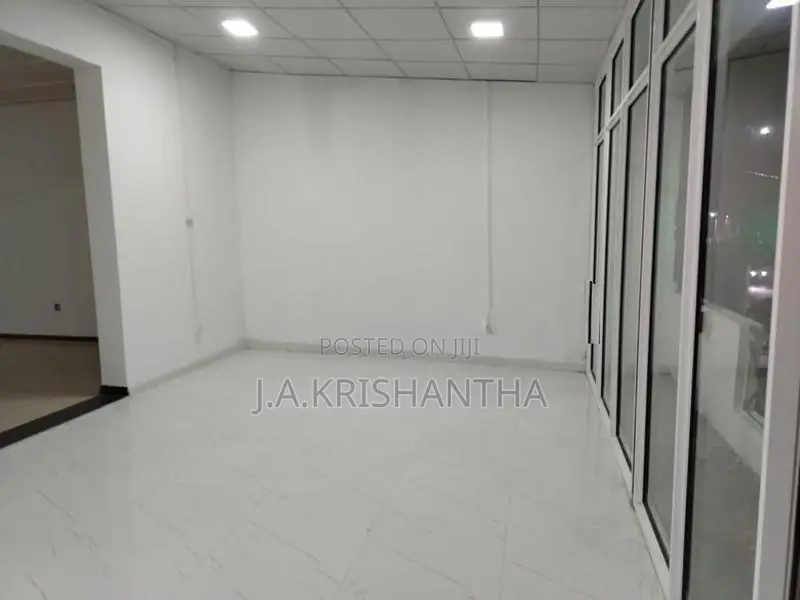 Building For Rent - Attidiya Near Sampath Bank in Dehiwala