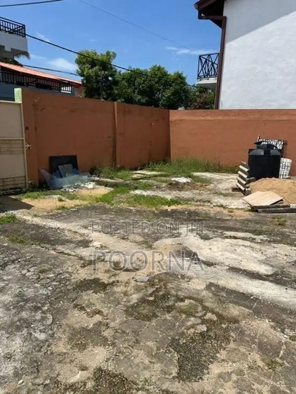 Dehiwala 9.76 Purch Rectangular Bare Land