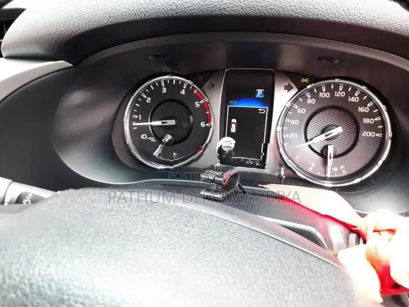 Toyota Hilux 2.8L 4WD Double Cab 2025