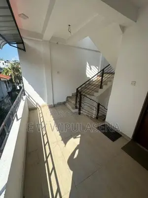 STUNNING 3-STOREY LUXURY HOUSE FOR SALE IN MORATUWA