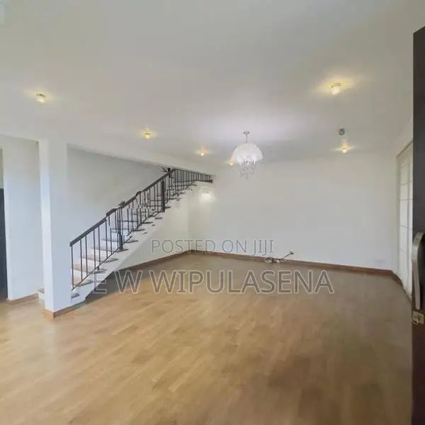 STUNNING 3-STOREY LUXURY HOUSE FOR SALE IN MORATUWA