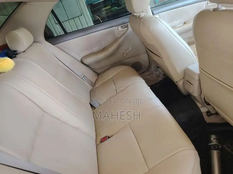 Toyota Corolla 121-Lxi Dicky Light 2005
