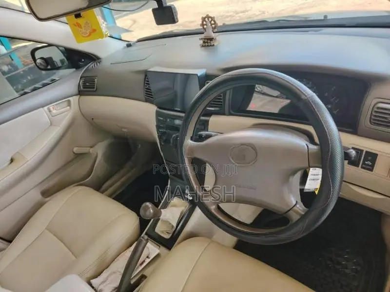 Toyota Corolla 121-Lxi Dicky Light 2005