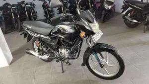 Bajaj Platina 100 2016