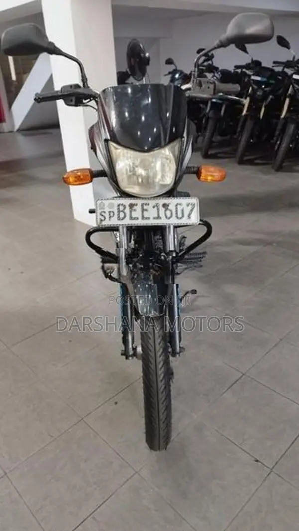 Bajaj Platina 100 2016