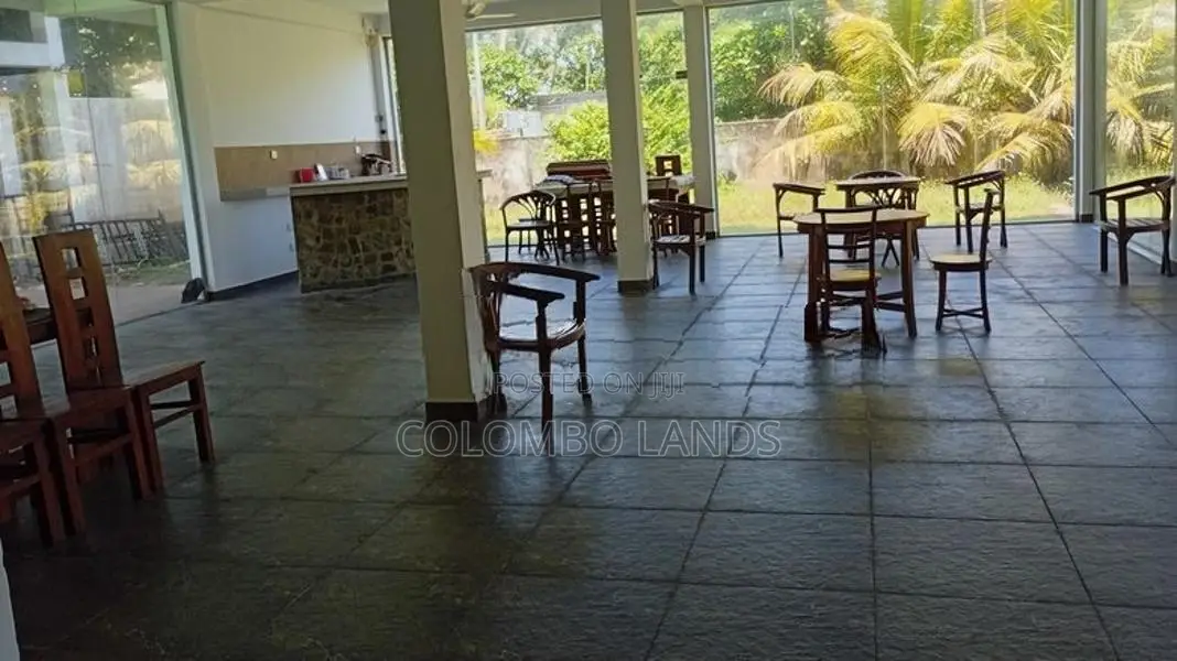 Four Storied Hotel For Sale In Hikkaduwa