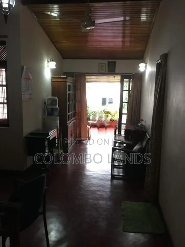 Two Storied House for Sale in Nawala Junction