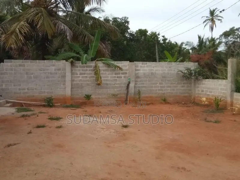 Land with House for Sale - Wariyapola