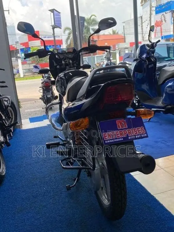 Bajaj CT100 2026