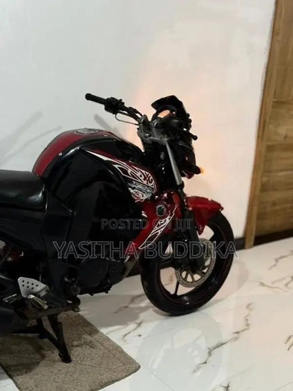 Yamaha FZ S 2014