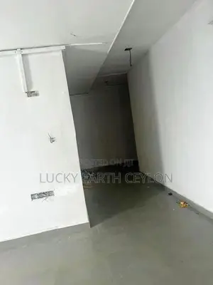 Thalawatugoda, 1ST Floor Unfurnished Commercial property, Rent (MG1341