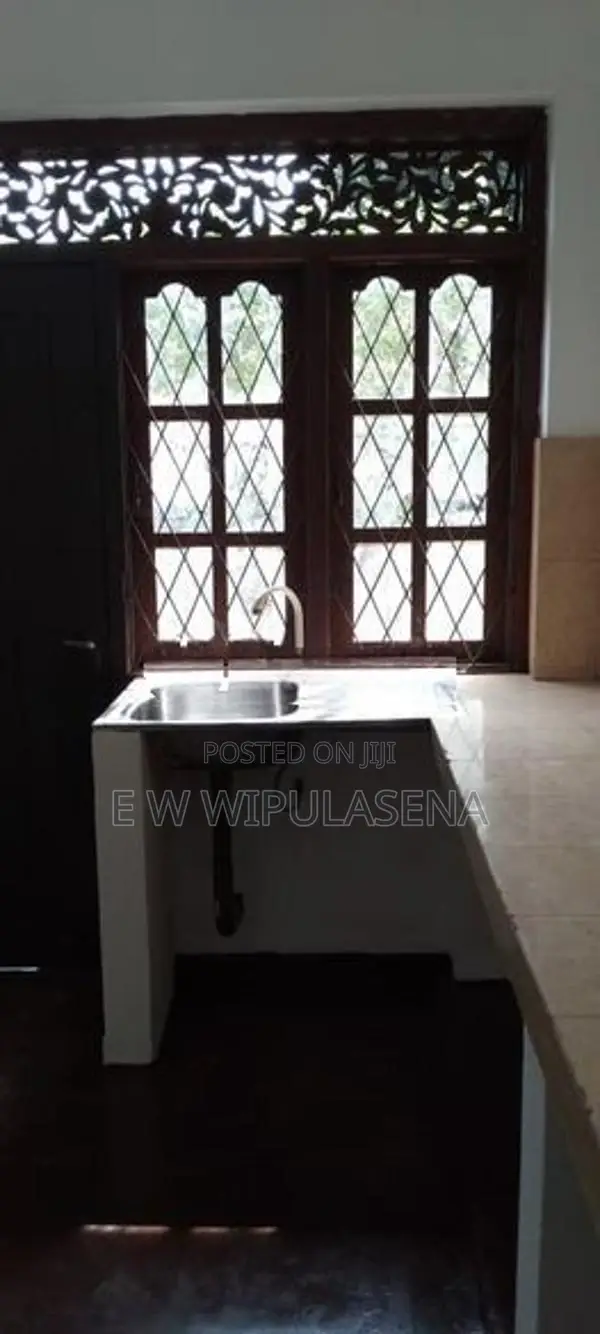2 STORIES HOURS for SALE in PANNIPITIYA weeramawatha