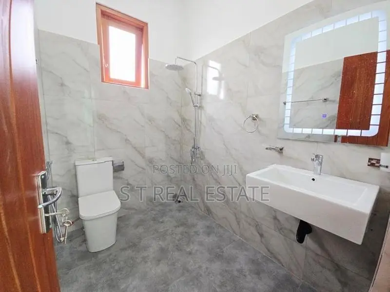Newly Build Luxury 3 Story House For Sale In Bokundara