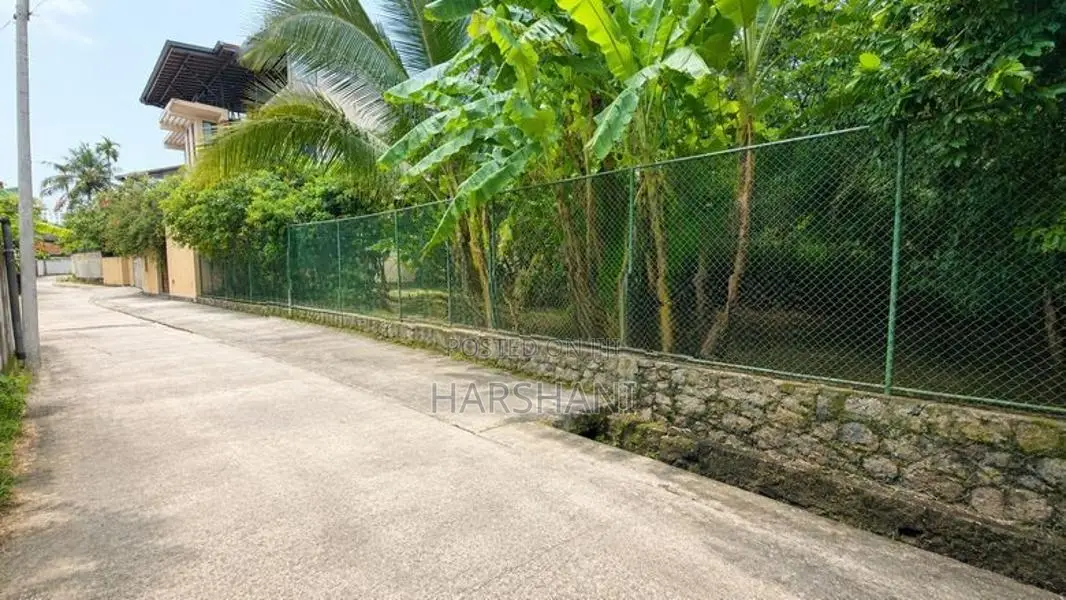 10P Land for Sale at Pagoda Road, Close to Nugegoda & Kotte