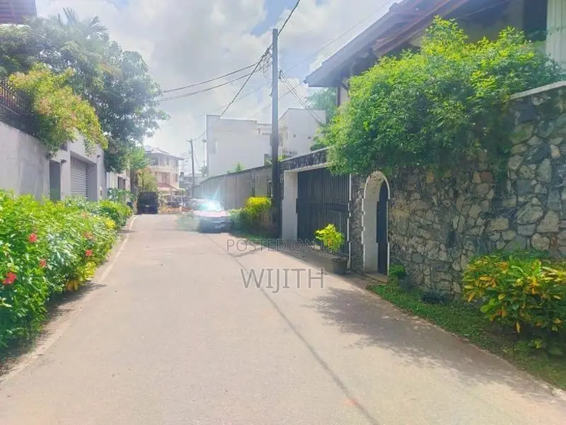 Supar Land for sale in palwatha Rathnayaka Mawatha