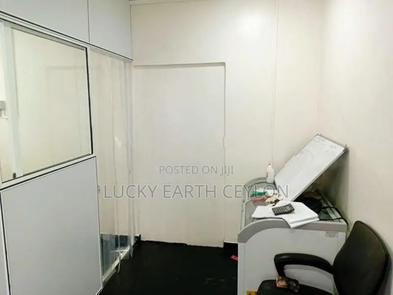 Nugegoda, Unfurnished Commercial property For Rent (MG1371)