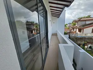 පදිංචියට සෑදු ලස්සන දෙමහල් නිවසක් විකිනිමට සිද්දමුල්ල
