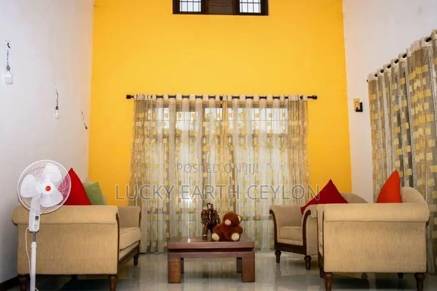 Kelaniya, Unfurnished, 3 story House For Rent (NZMG1137)