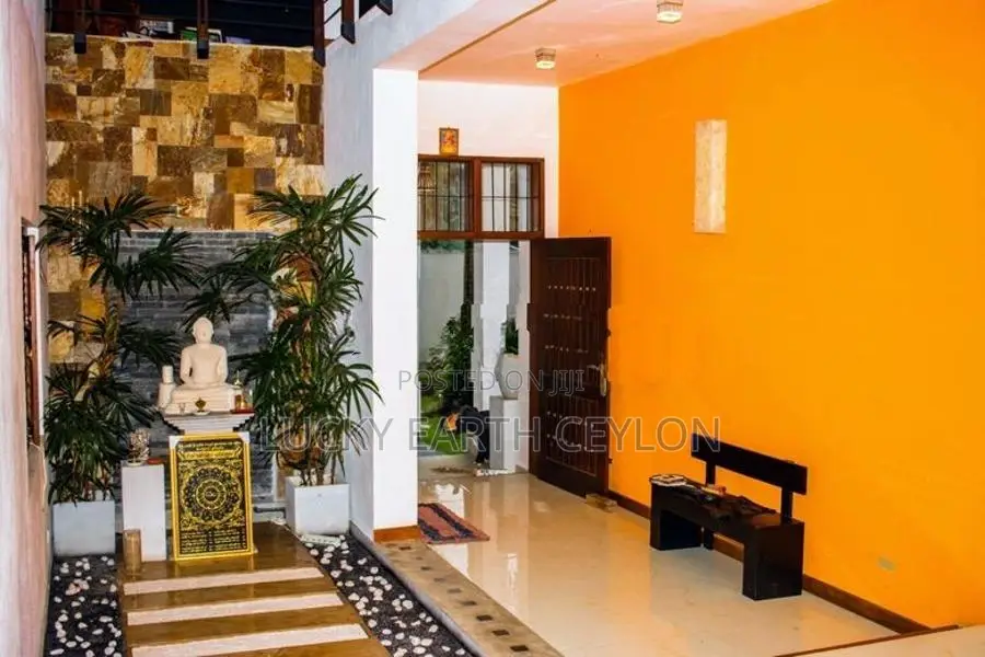 Kelaniya, Unfurnished, 3 story House For Rent (NZMG1137)