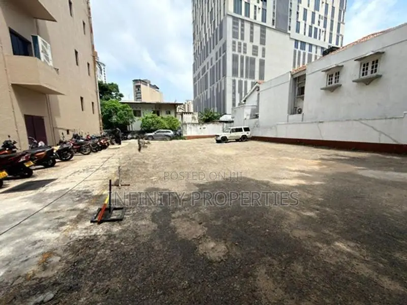 (SP02) Prime 18 P Bare land for sale in Colombo 07