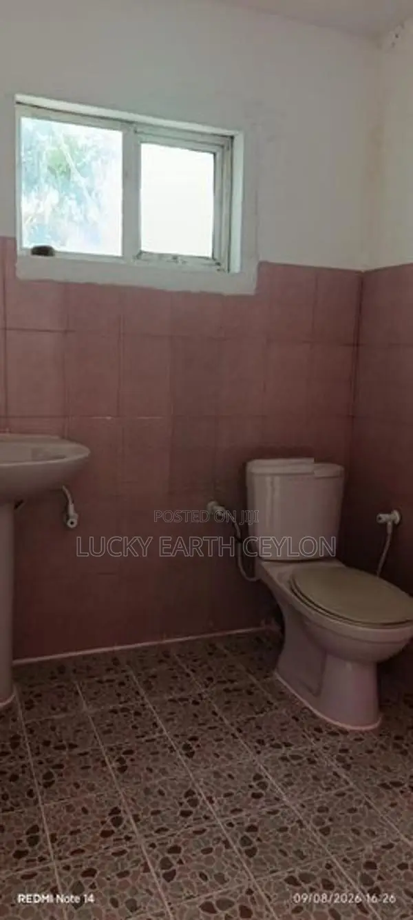 Nugegoda, Unfurnished 4 story Commercial property For Rent (MG1203)