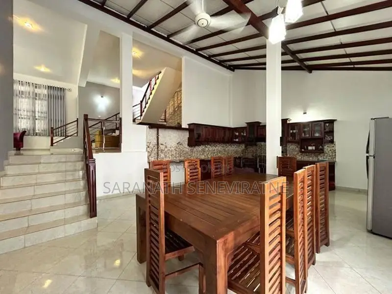 Luxuriously Built House With Furniture - Battaramulla Koswatta Pipe Rd