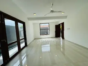 super luxury Brand New solid Modern 2 Story House-piliyandala