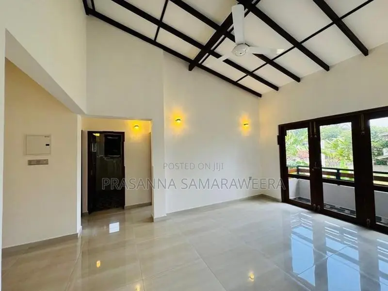 super luxury Brand New solid Modern 2 Story House-piliyandala